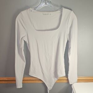 Abercrombie & Fitch Fitted Long Sleeve White Bodysuit